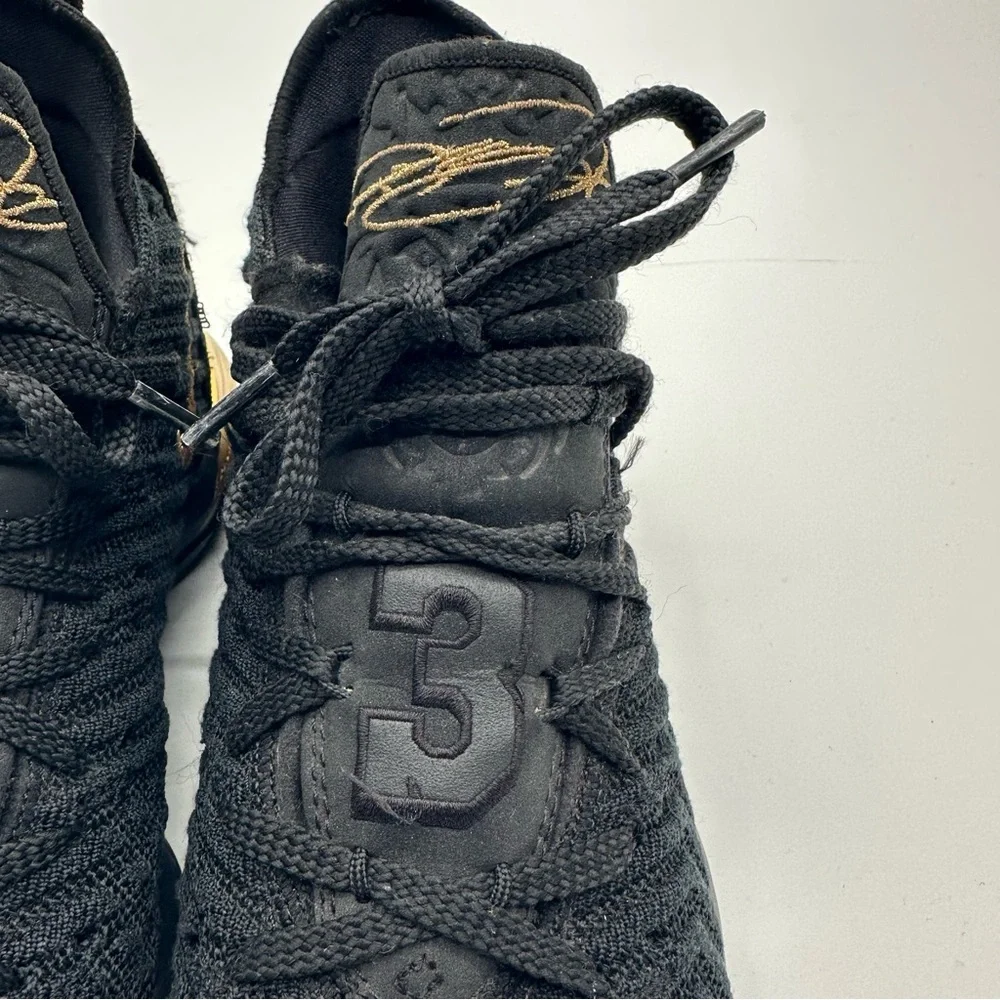 NIKE LEBRON XVI 16 